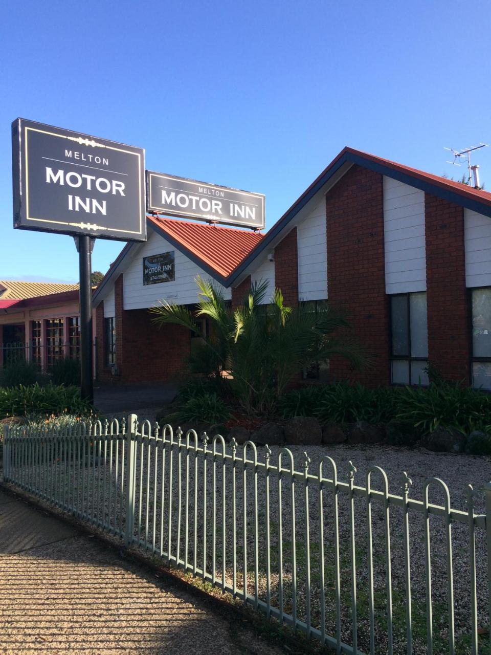 Melton Motor Inn And Apartments Exterior foto